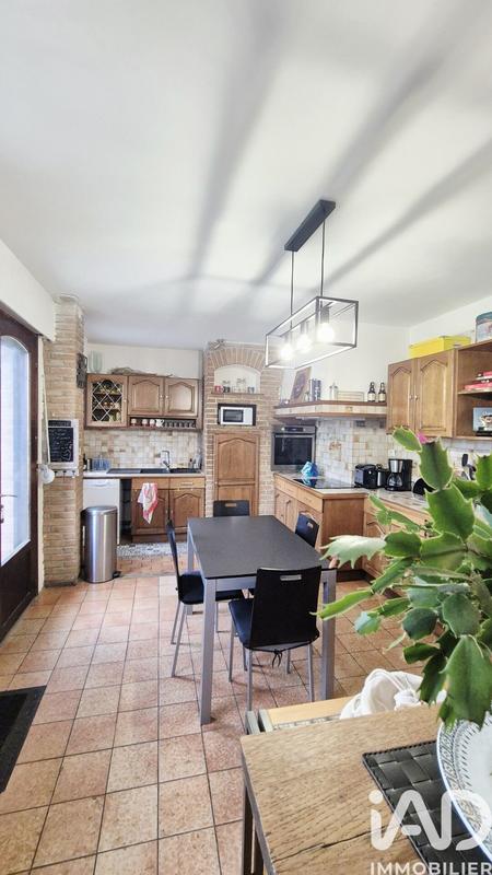 Maison - 180 m² - 6 pièces