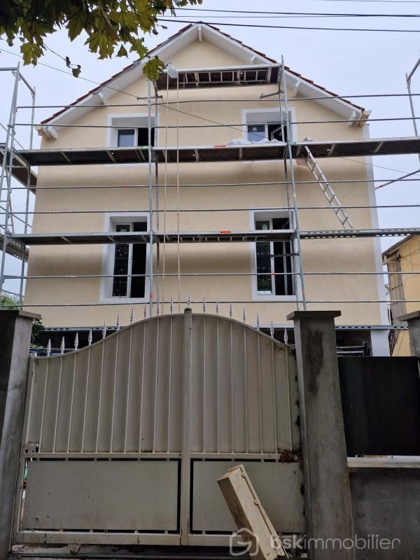 Maison jumelée - 57 m² - 3 pièces