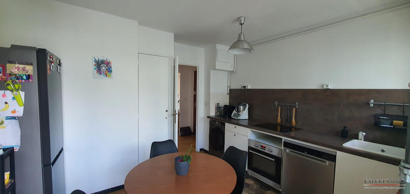 Appartement - 80 m² - 4 pièces