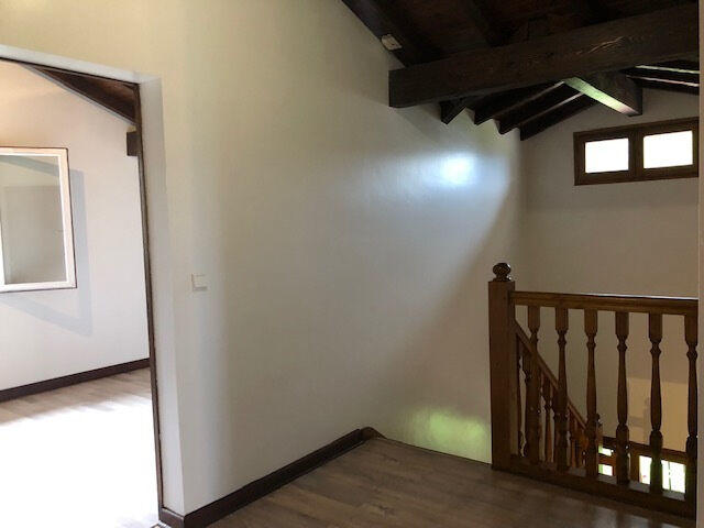 Maison - 181 m² - 6 pièces