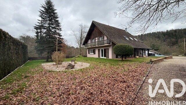 Maison de village - 260 m² - 8 pièces