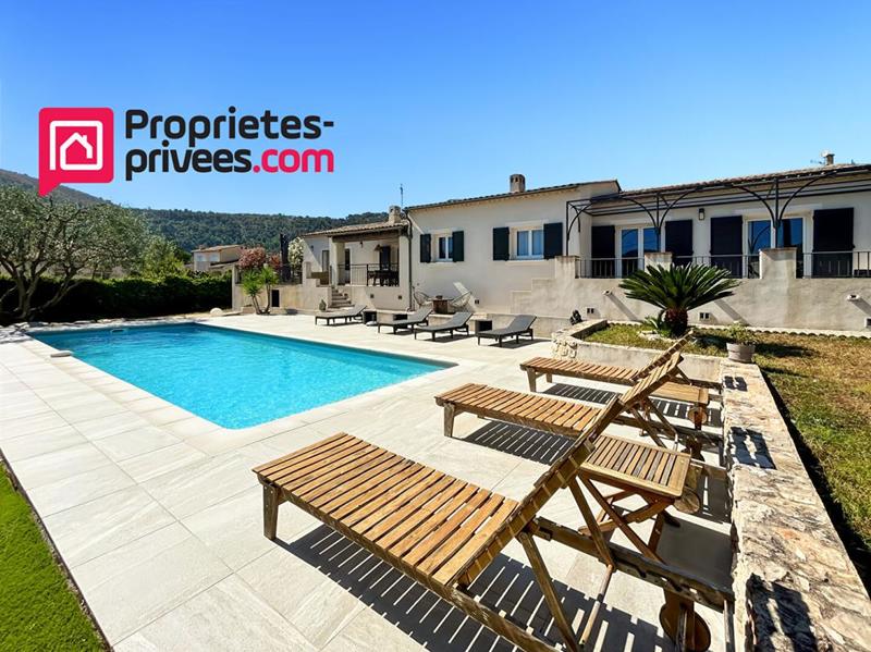 Maison - 160 m² - 6 pièces