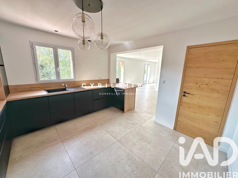 Maison - 160 m² - 7 pièces