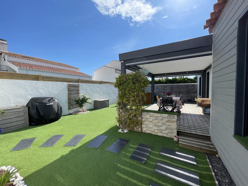 Maison - 95 m² - 5 pièces