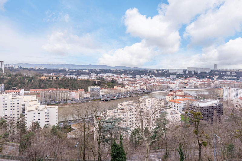 Appartement - 79 m² - 3 pièces