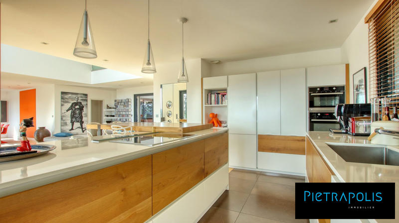 Maison contemporaine - 210 m² - 5 pièces