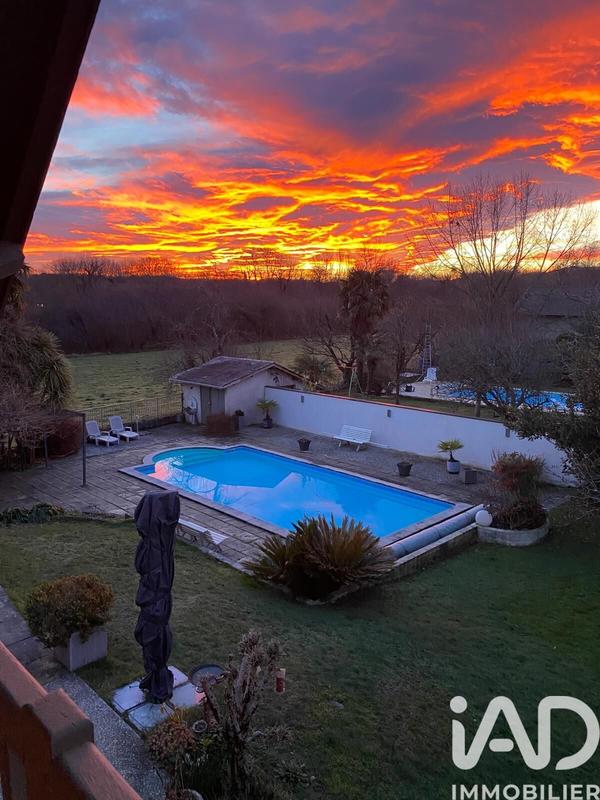 Maison - 170 m² - 7 pièces