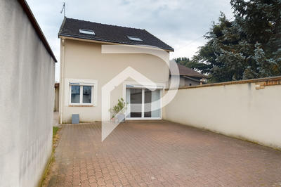 Maison - 86 m² - 5 pièces