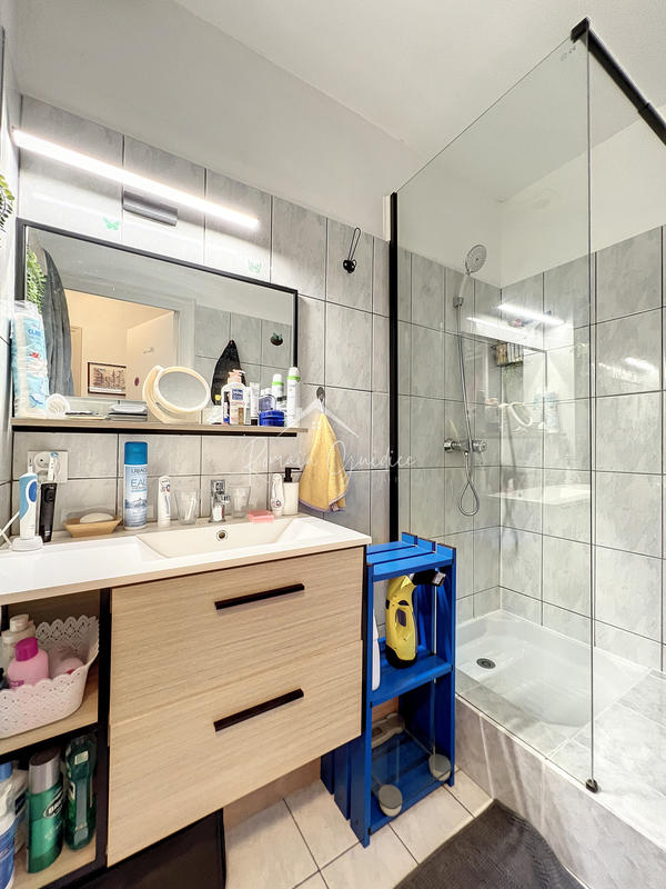 Appartement - 60 m² - 2 pièces