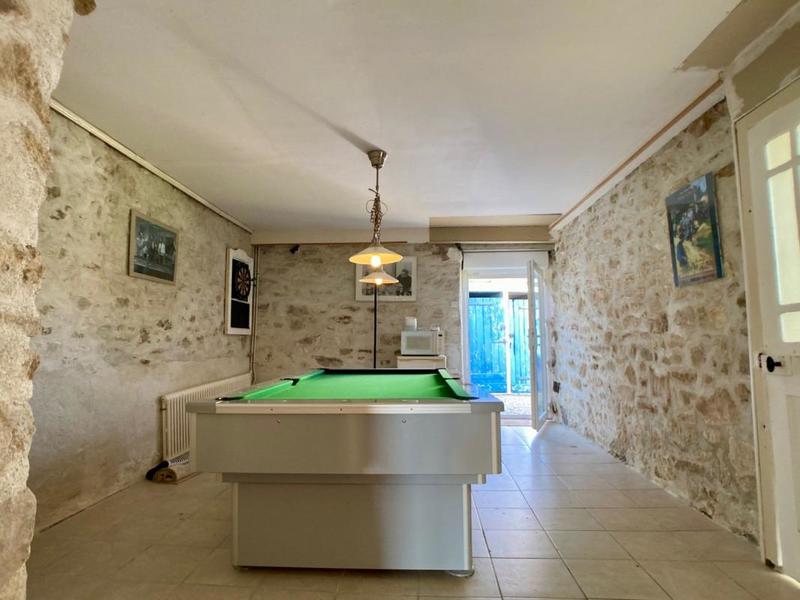 Maison - 272 m² - 9 pièces