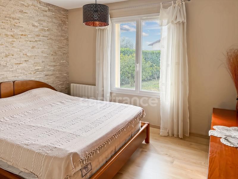 Maison - 179 m² - 8 pièces