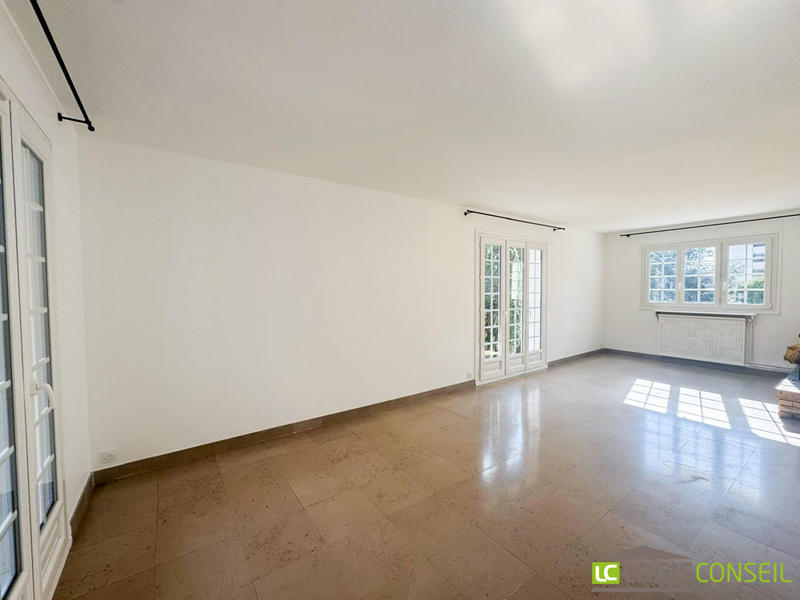 Villa - 146 m² - 7 pièces