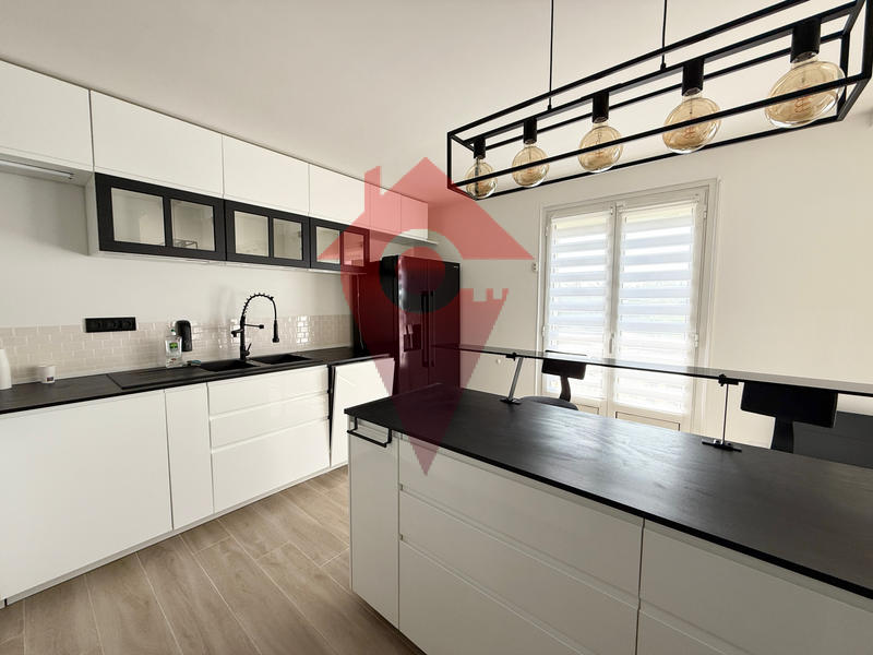 Maison - 115 m² - 5 pièces