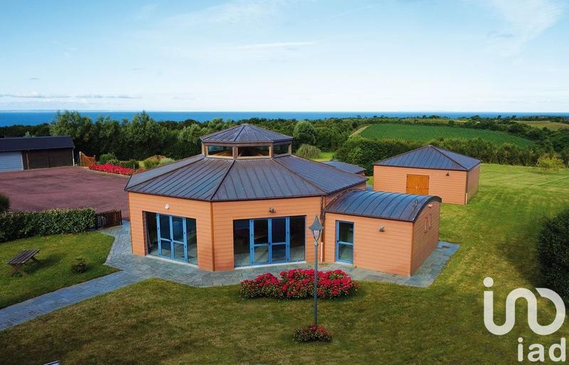 Maison - 465 m² - 17 pièces