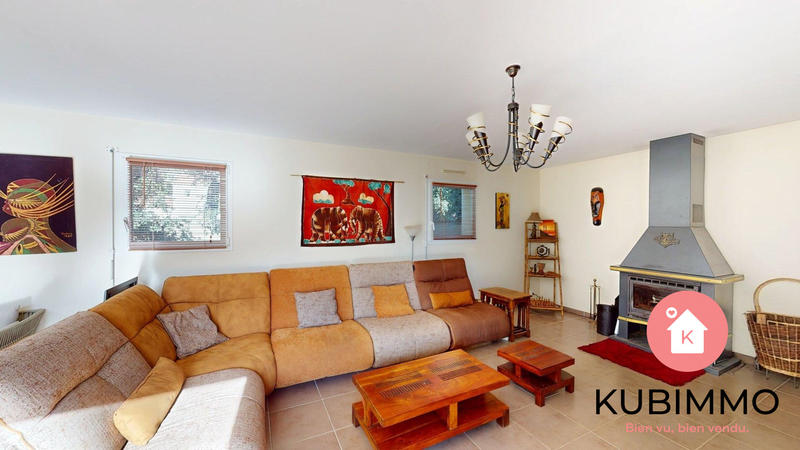 Maison traditionnelle - 175 m² - 8 pièces