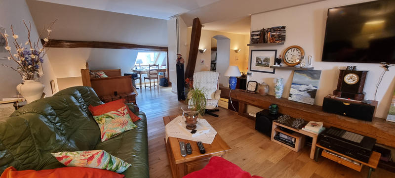 Propriété - 276 m² - 9 pièces