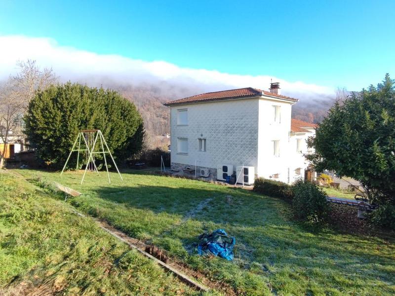 Maison - 198 m² - 6 pièces