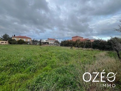 Terrain - 700 m²