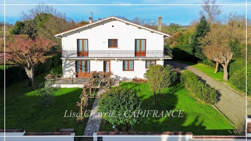 Maison - 170 m² - 6 pièces