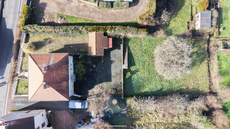 Maison - 99 m² - 5 pièces