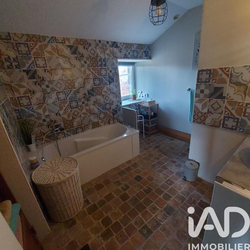 Maison - 236 m² - 10 pièces