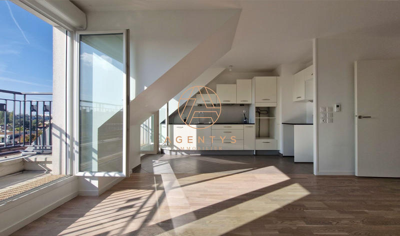 Appartement - 80 m² - 4 pièces