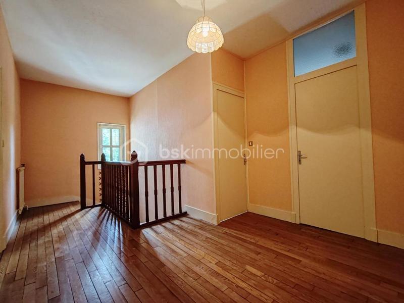 Maison - 164 m² - 7 pièces