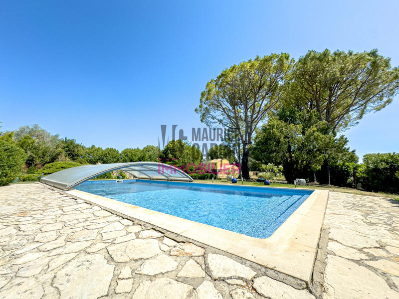 Maison - 211 m² - 6 pièces