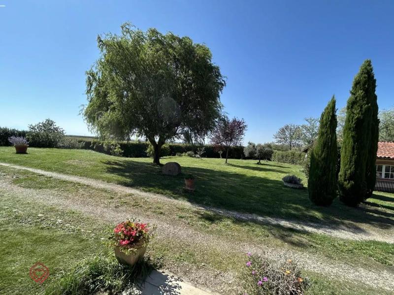 Corps de ferme - 201 m² - 7 pièces