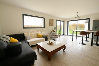 Maison traditionnelle - 94 m² - 5 pièces