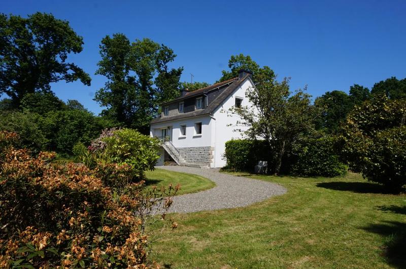 Maison - 142 m² - 8 pièces