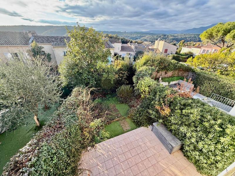 Maison - 106 m² - 5 pièces