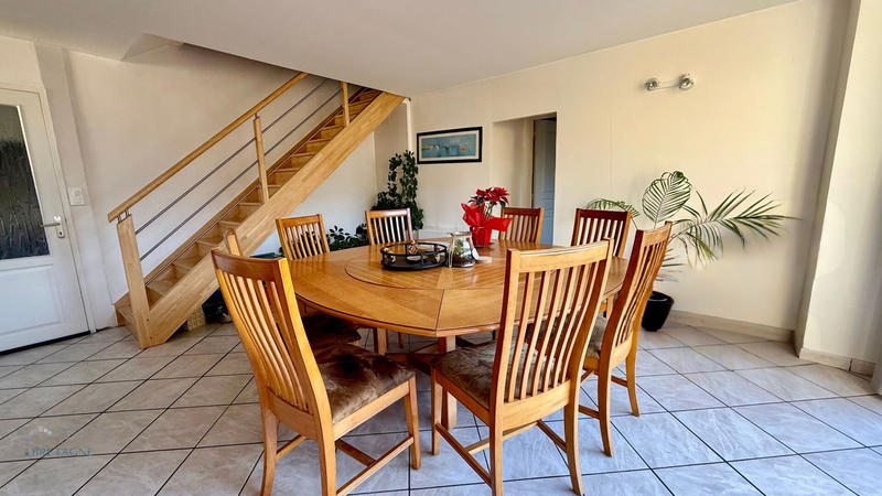 Maison - 125 m² - 5 pièces