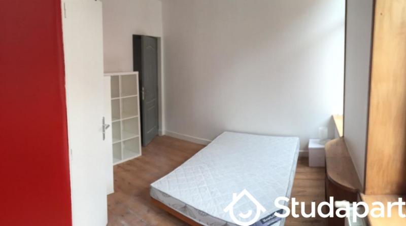 Chambre - 13 m² - 1 pièce