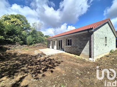 Maison - 83 m² - 4 pièces