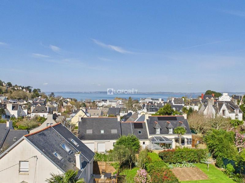 Maison - 205 m² - 8 pièces