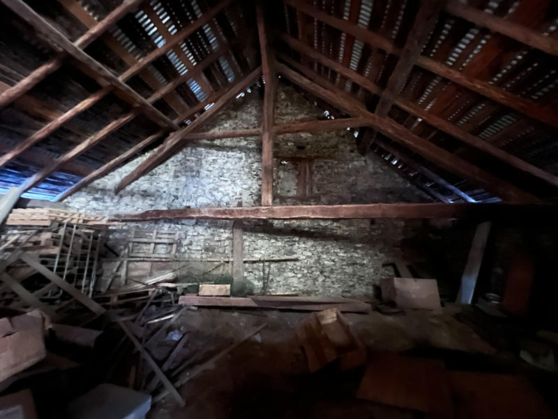 Maison - 370 m² - 6 pièces