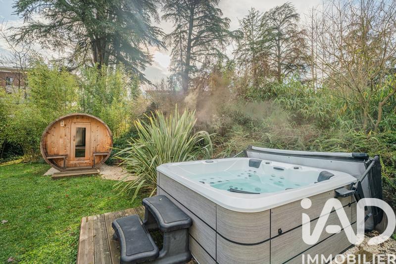 Maison - 99 m² - 4 pièces