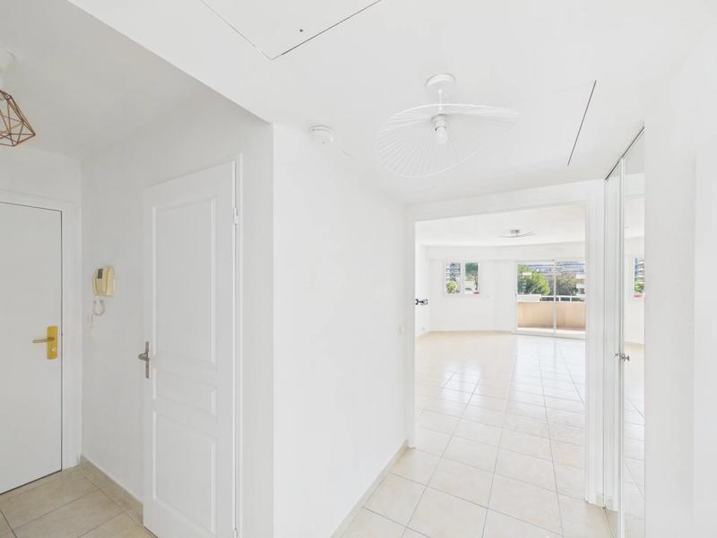 Appartement - 82 m² - 4 pièces