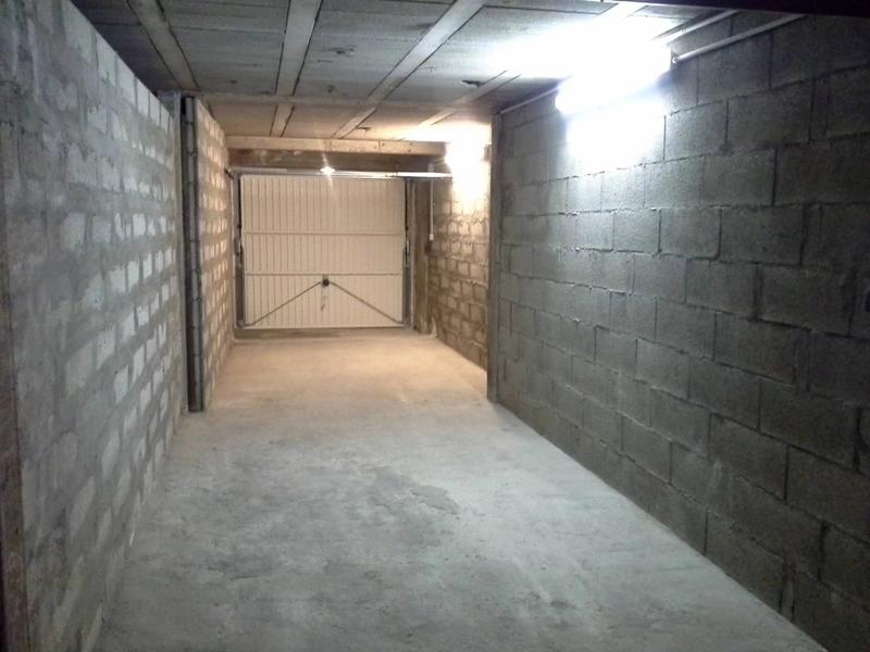 Parking / Garage - 24 m²