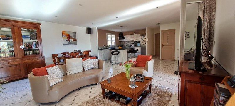 Maison - 200 m² - 10 pièces