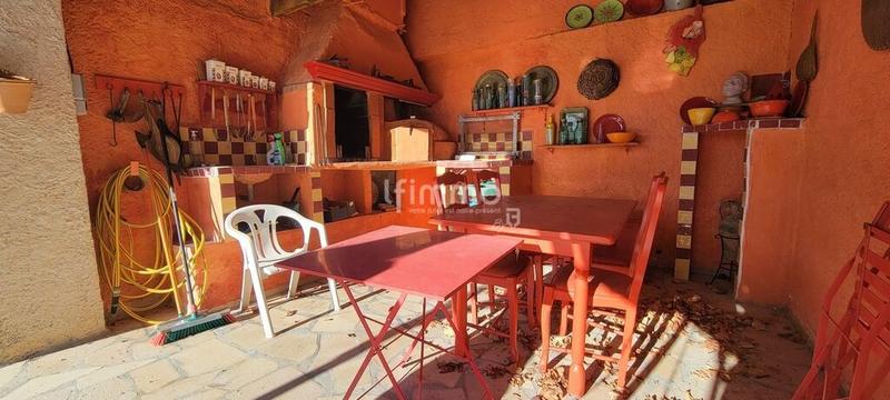 Maison - 220 m² - 7 pièces