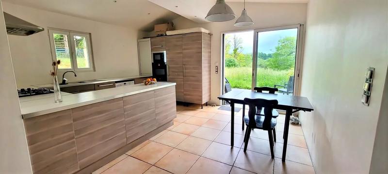 Maison - 95 m² - 3 pièces