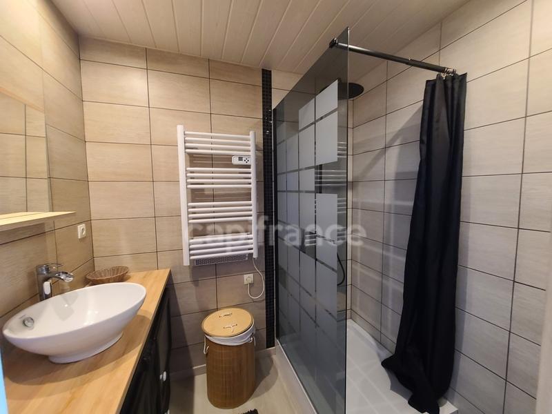 Maison - 244 m² - 8 pièces