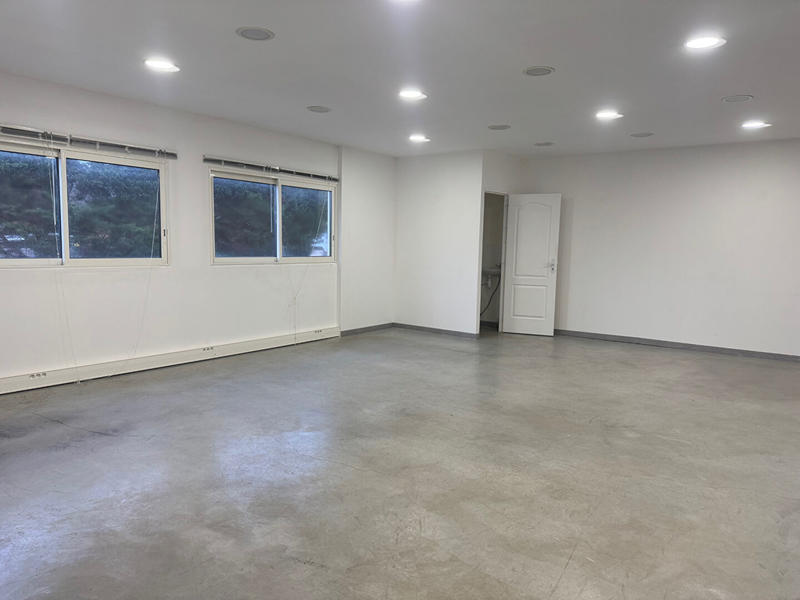 Bureau - 46 m² - 1 pièce