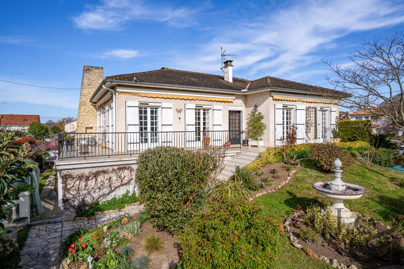 Maison - 197 m² - 7 pièces