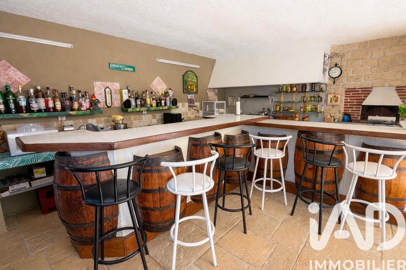 Maison - 198 m² - 6 pièces