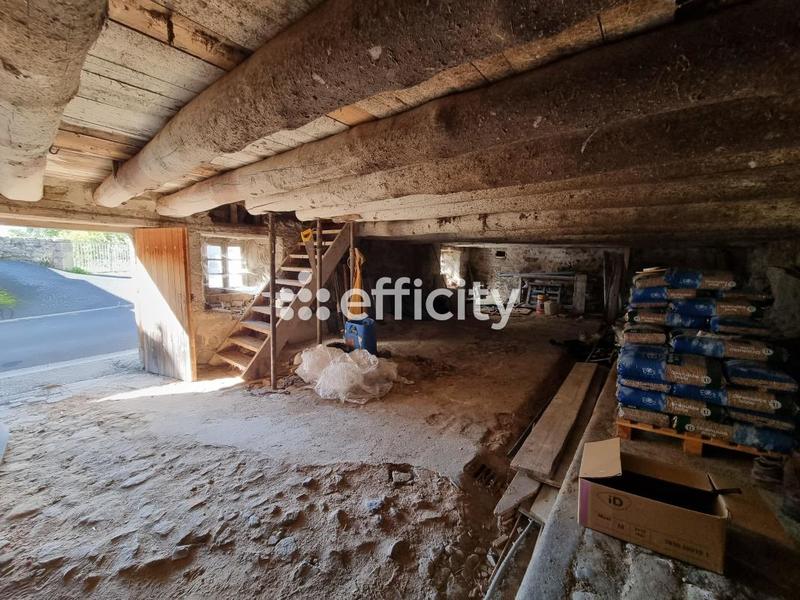 Maison - 94 m² - 5 pièces