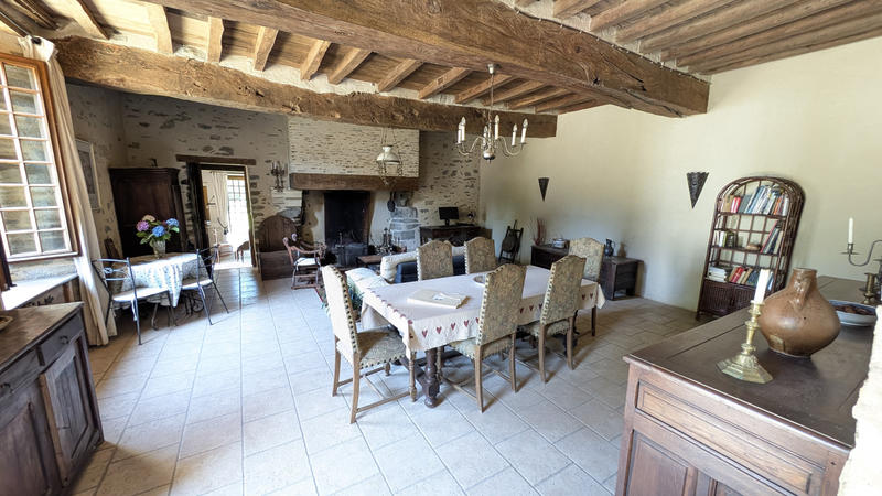 Maison de village - 151 m² - 6 pièces