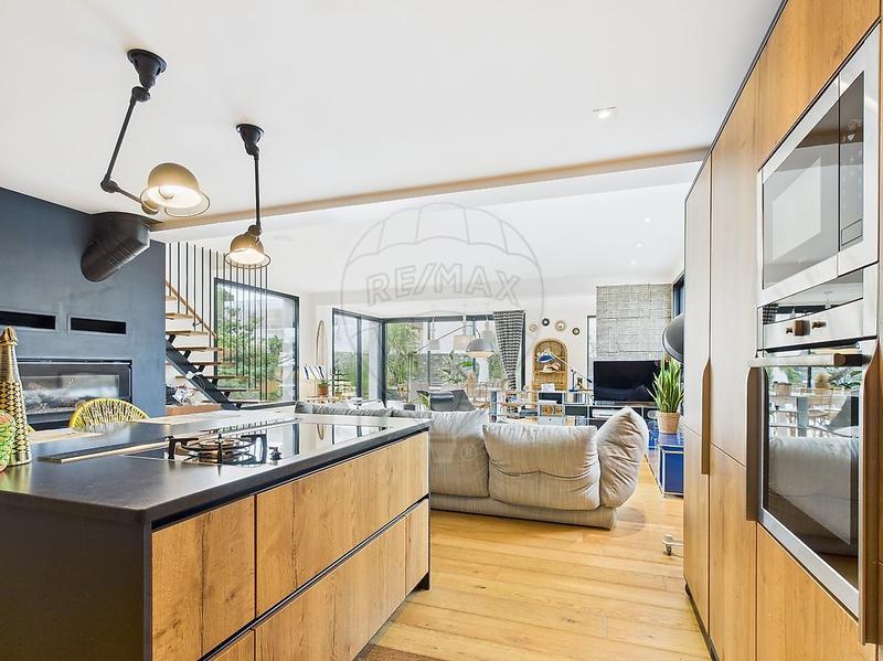 Maison - 175 m² - 6 pièces